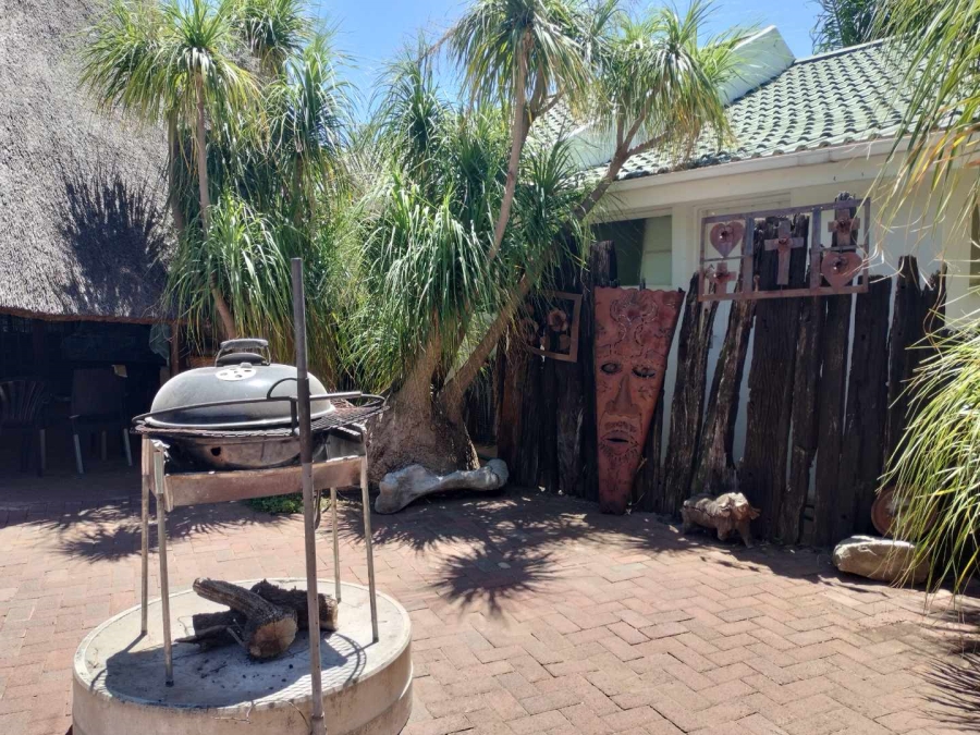 4 Bedroom Property for Sale in Langenhovenpark Free State